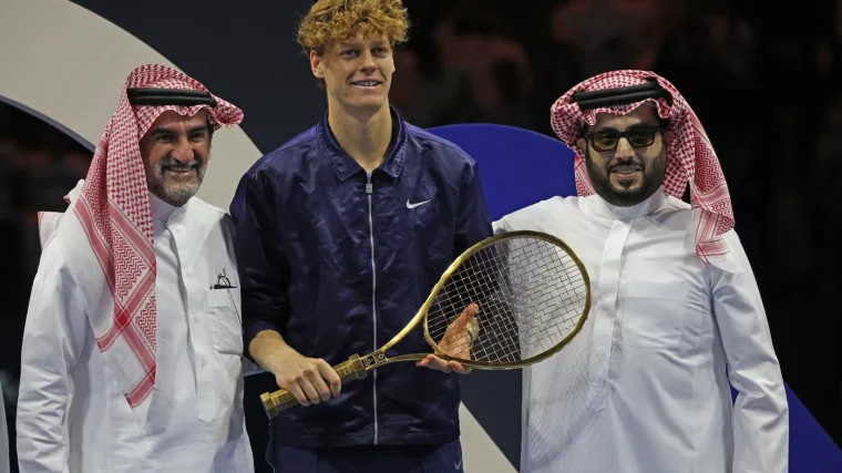 Sinner pobijedio Alcaraza, Đoković predao meč za treće mjesto