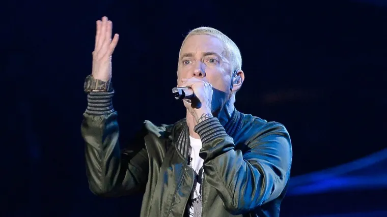 Nakon 19 godina šutnje ima novu ljubav? Srce legendarnog repera navodno osvojila lokalna cura