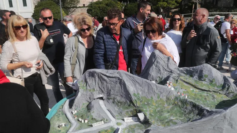 Pobuna u Omišu, građani otkrili zašto prosvjeduju: 'Oni bi usred brda ubacili novi rotor'