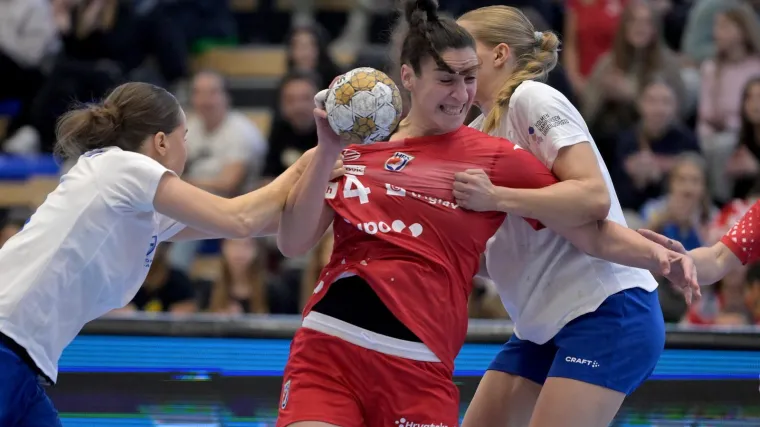 Hrvatska zamrznula Kosovo u Prištini na -10: Debelić ispraćena na rukama