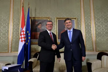 Više od 30 ih je otišlo, ali oni su mu ostali vjerni: Znate li o kome se radi?