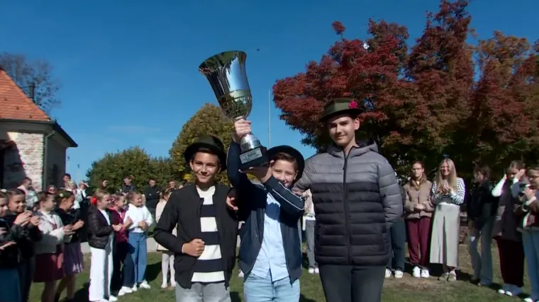 Slavlje u Starim Mikanovcima: Njihovi folkloraši najbolji su u cijeloj Hrvatskoj