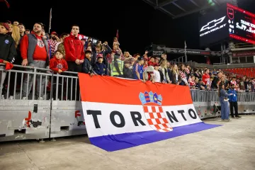 Toronto u crveno-bijelom: Stotine Hrvata slavilo s hrvatskim reprezentativcem