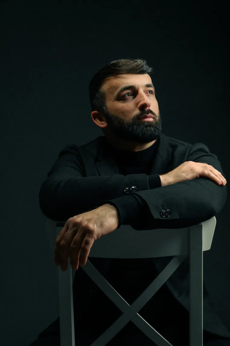 Zovu ga hrvatski Sergej Ćetković: Pričali smo s pjevačem za kojim žene naprosto lude