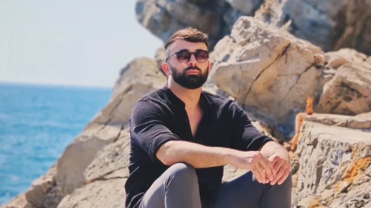 Zovu ga hrvatski Sergej Ćetković: Pričali smo s pjevačem za kojim žene naprosto lude