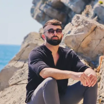 Zovu ga hrvatski Sergej Ćetković: Pričali smo s pjevačem za kojim žene naprosto lude