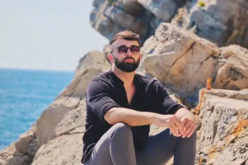 Zovu ga hrvatski Sergej Ćetković: Pričali smo s pjevačem za kojim žene naprosto lude