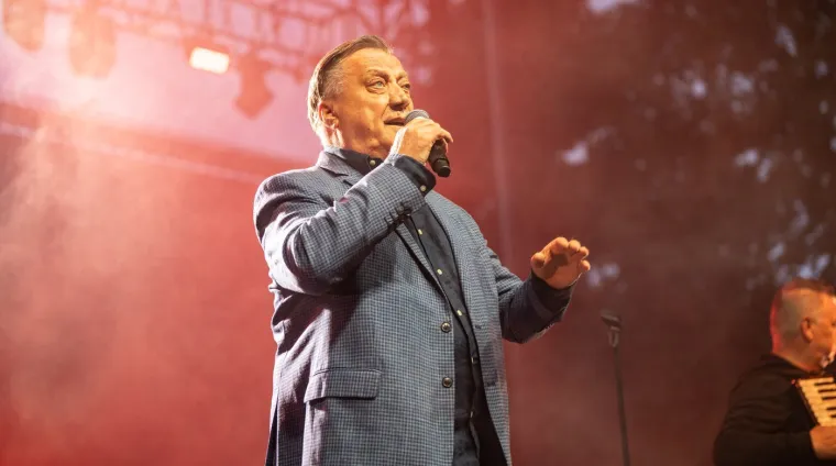 Pokreće se festival 'Halid Bešlić' i gradi spomen-kuća u čast kralju narodne glazbe