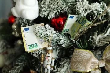 Znamo kolike će božićnice dati državne firme: Ovoliko će dobiti radnici HAC-a, JANAF-a...