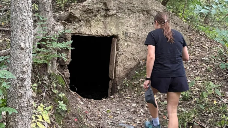 Naletjela je u šumi na tajanstvenu prostoriju te ostala iznenađena kada joj je rečeno čemu služi