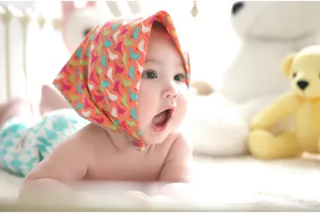 Liječnik objasnio zašto se ljudi rađaju kao bespomoćne bebe, a životinje spremne za život