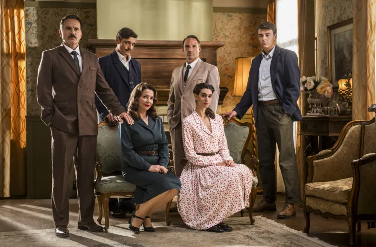 Tepaju mu da je hrvatski Pedro Pascal, a on o svojim ulogama otkriva: 'Zgodan, a nezgodan'