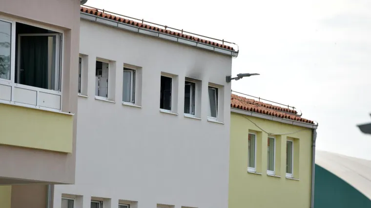 Evakuirana škola u Vodicama zbog požara! Otkriveno odakle je krenula buktinja