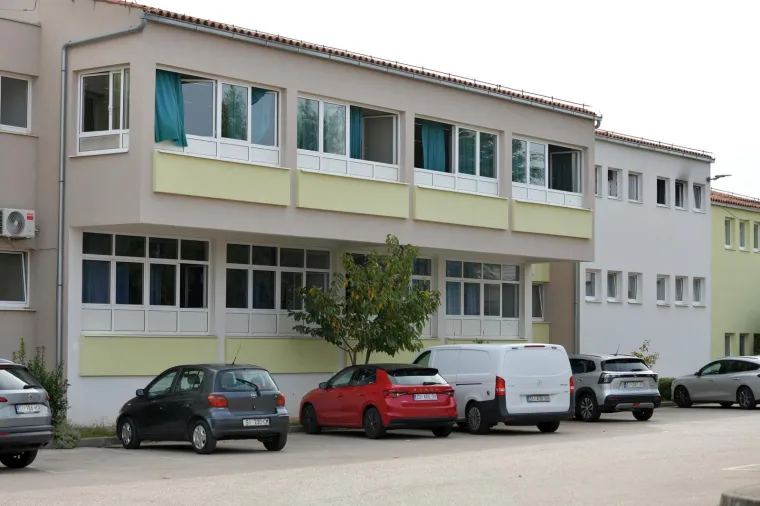 Evakuirana škola u Vodicama zbog požara! Otkriveno odakle je krenula buktinja