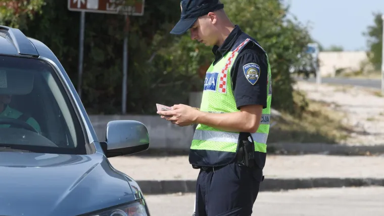 Ovo su nova pravila za vozače u EU-u: Početnicima uvode i sankcije, pogledajte što se sve mijenja