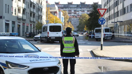 Imamo ekskluzivnu snimku: Ranjeni muškarac na podu, napadač uhićen. Upleten i Leon Lučić