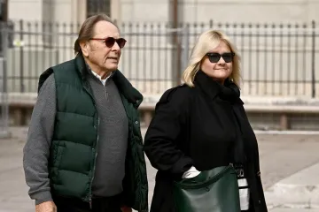 Unatoč predrasudama zbog 42 godine razlike, Miro Ungar proslavio 17. godišnjicu braka sa Sarom