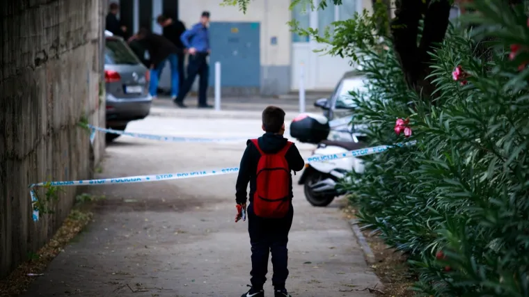 Šok u zagrebačkoj školi: Učenik uperio plinski pištolj u djevojčicu, sve je dio TikTok izazova?