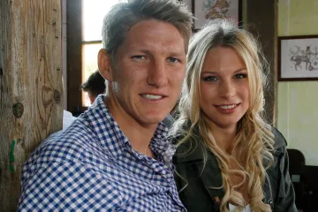 Nju je ljubio prije Ane Ivanović: Bastianova bivša cura danas blista od sreće uz bogatog poduzetnika