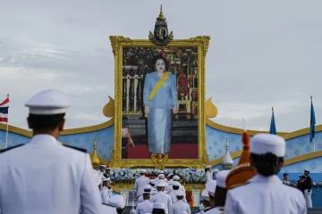 Preminula tajlandska kraljica majka Sirikit, utjecajna članica monarhije i modna ikona