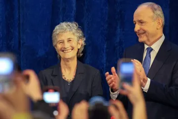 Veliki poraz desnice u Irskoj, nova predsjednica je neovisna ljevičarka Catherine Connoly