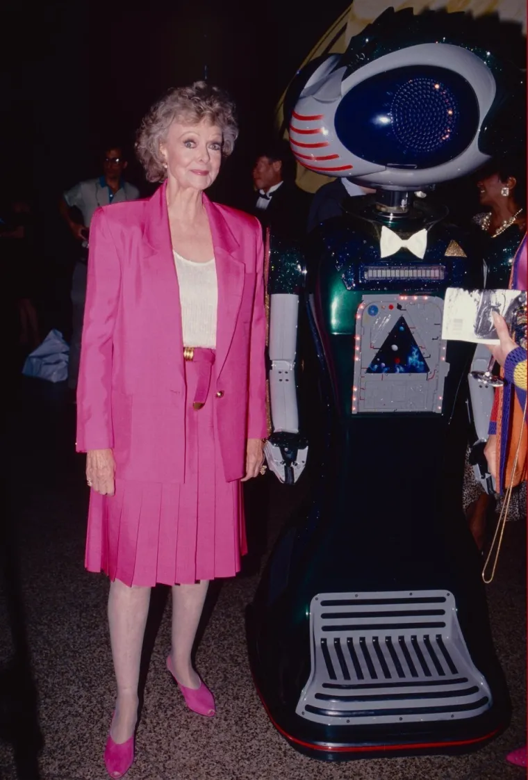 Preminula je June Lockhart, glumica iz filmova Lassie i Izgubljeni u svemiru