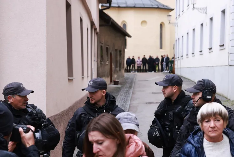 Slovenski premijer Golob: 'Nažalost, morat ćemo poduzeti represivne mjere'