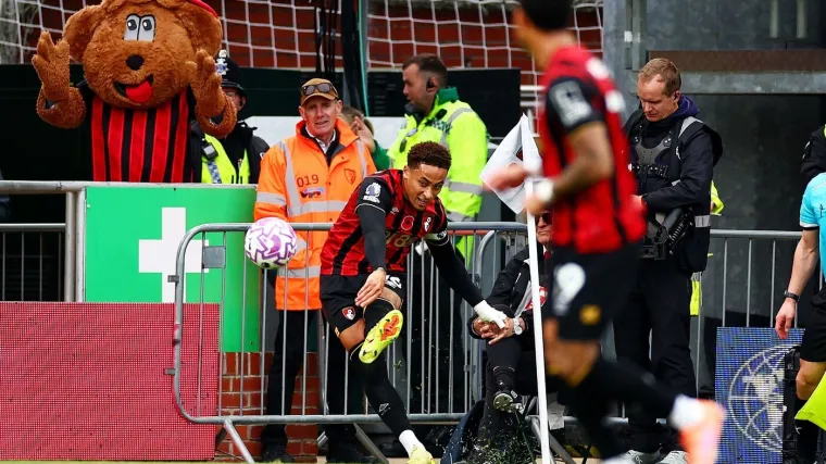 Nevjerojatni pogodak kapetana Bournemoutha! Ovo se ne viđa svaki dan