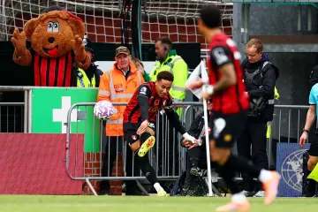 Nevjerojatni pogodak kapetana Bournemoutha! Ovo se ne viđa svaki dan