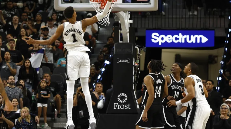 Wemby sije teror bananama u NBA-u, a Amerikanci tvrde da nastavlja rasti: Evo koliki je sad