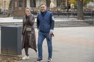 Sramežljiva ljepotica ukrala pažnju u Karlovcu: Ovaj odjevni komad obožavaju trendseterice