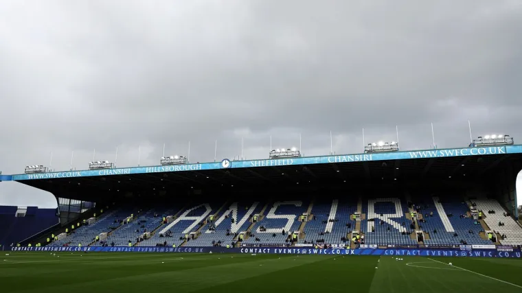 Posrnuli engleski velikan mogao bi uskoro dobiti novog vlasnika: Navijači pokazali srce