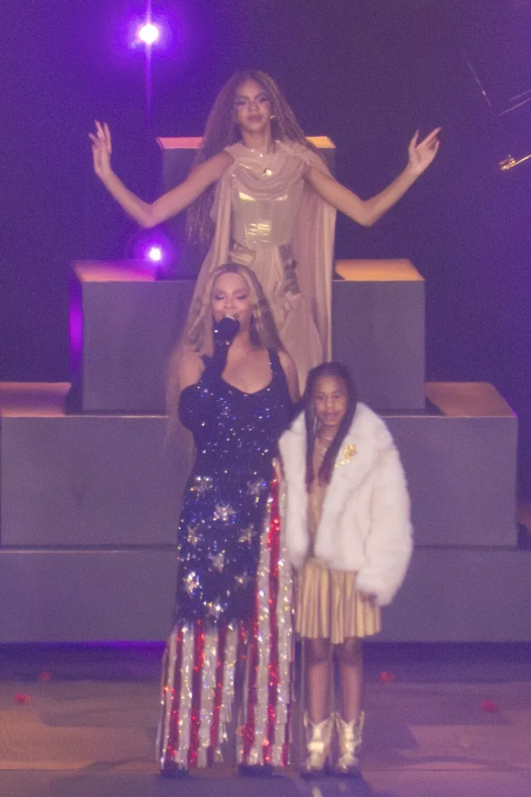 Starija kći Beyoncé ista je majka, a redovito nastupa s njom: Blue Ivy oduševila glam izdanjem
