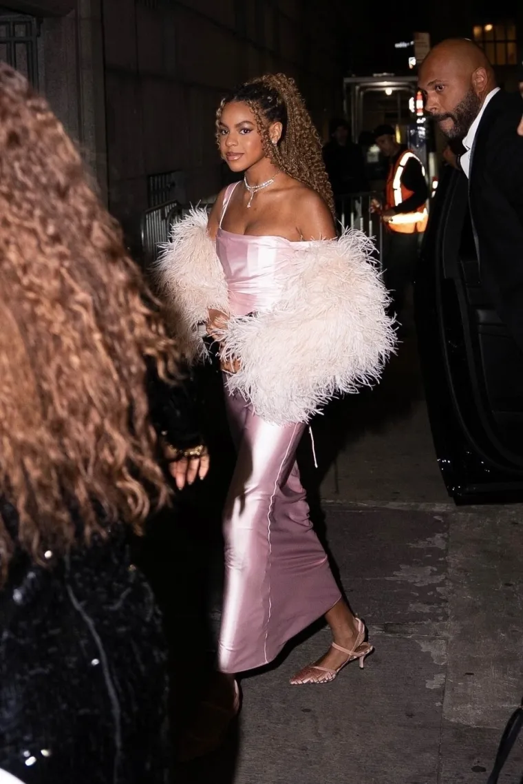 Starija kći Beyoncé ista je majka, a redovito nastupa s njom: Blue Ivy oduševila glam izdanjem