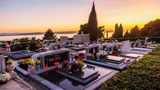 Danas je Dušni dan. Znate li njegovo značenje i zašto molimo za mrtve?