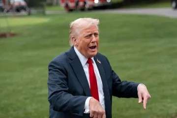 Trump bi se mogao kandidirati po treći put: Ovo su četiri opcije, ali stručnjaci su skeptični