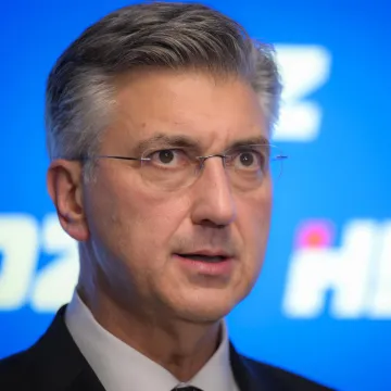 Uzdrmana Plenkovićeva većina? Čovjek koji je iznenadio Sabor krije svoje karte