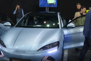 Bili smo na najvećem sajmu u regiji: Električna vozila građani su rado isprobali, ali za kupnju...