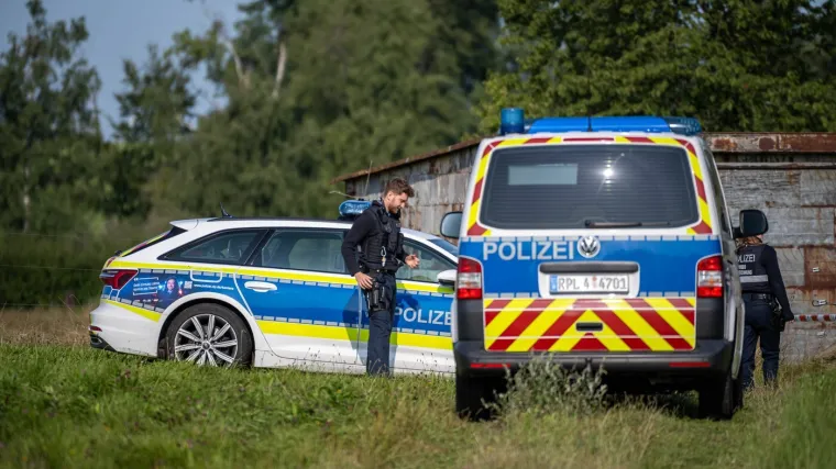 Otkriveni detalji obiteljskog masakra: Majka ubila muža, kći pa sebe, jedino se sin spasio