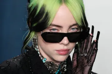 Billie Eilish rekla ono &scaron;to svi misle: 'Za&scaron;to ste uopće milijarderi? Dajte svoj novac, ekipa'
