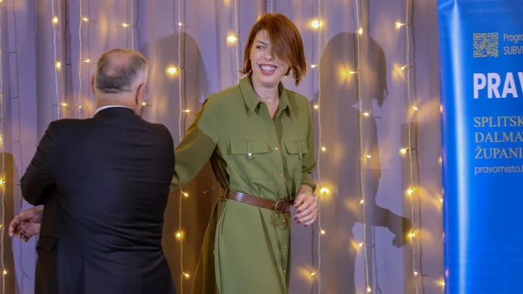 Blanka Vlašić zasjala na konferenciji s osmijehom od uha do uha: Jedan detalj ukrao svu pozornost