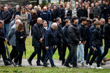 Slovenija se oprostila od ubijenog Aleša Šutara: Rijeke ljudi na pogrebu u Novom Mestu