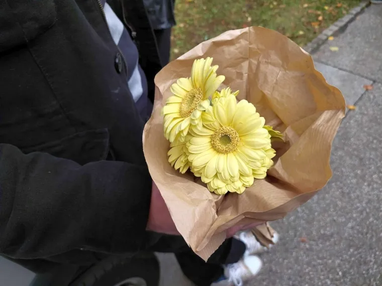 Posljednja šetnja s ubijenim Alešom: 'Ovi žuti gerberi su otišli s njim u vječnost'