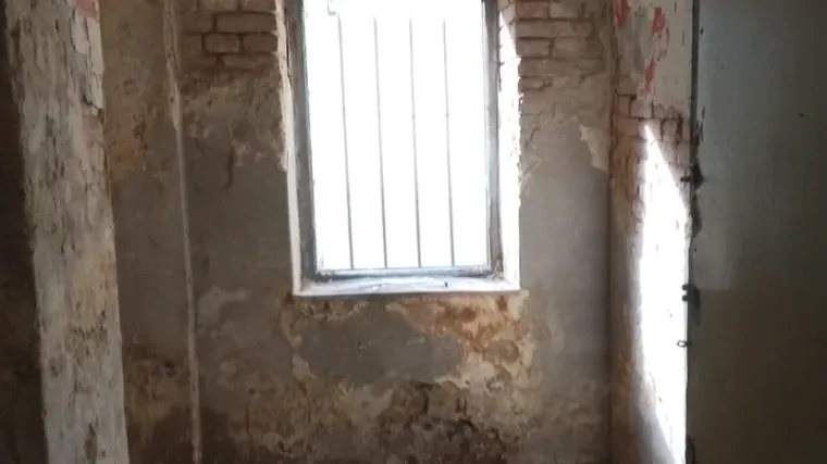 Država prodaje svoje stanove! Pa čak i ovaj koji gledate... Probajte pogoditi koliko kvadrata ima