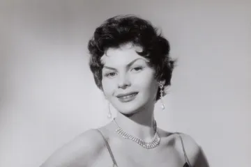 Jedna od Bondovih djevojaka bila je Srpkinja iz Kraljeva: Poljubila Seana Conneryja