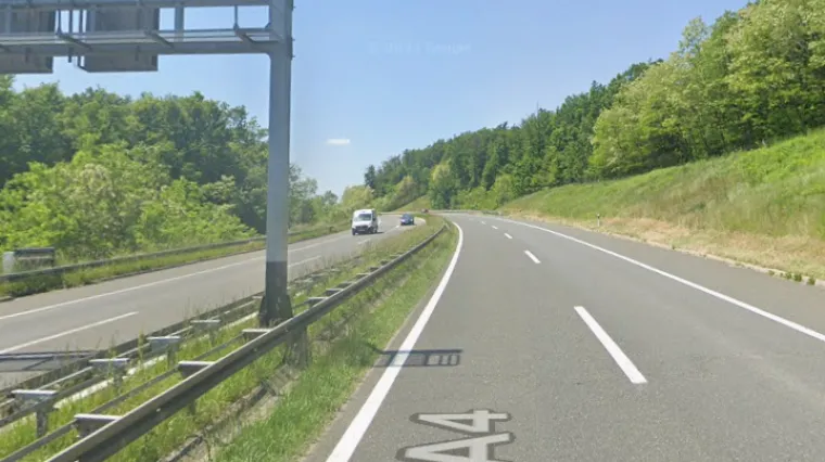 Vozio pijan kao čep pa sletio s autoputa: Pokupio sve živo i zavr&scaron;io u bolnici