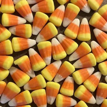 Samo oni sa sokolovim očima mogu ovo riješiti: Pronađite dva uljeza među ovim bombonima