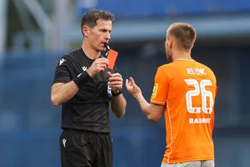 Totalni kaos u Turskoj! Oko 150 nogometnih sudaca suspendirano zbog klađenja: 'Okaljali ste čast'