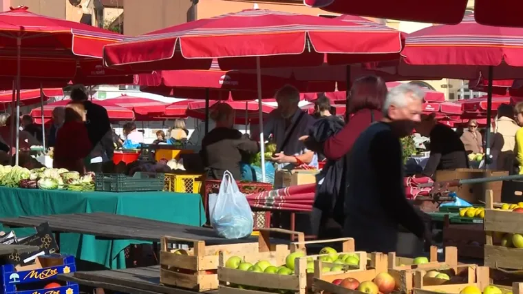 Dolac seli na Europski trg, svemu su kumovala oštećenja i vlaga: Evo što kažu kupci i trgovci