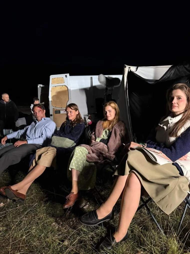 Idila na setu: Sestre Runje postale nerazdvojne, a glumačke legende očarane mladim talentima